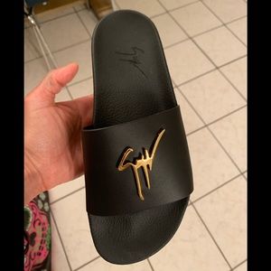 GIUSEPPE ZANOTTI SLIDES